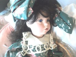 23'' PORCELAIN BISQUE HANNAH REPRO EFFNER LINDA R DOLL, COA